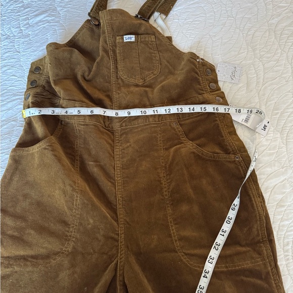 Free People Lee brand  brown courdroy overalls size large - Picture 9 of 10